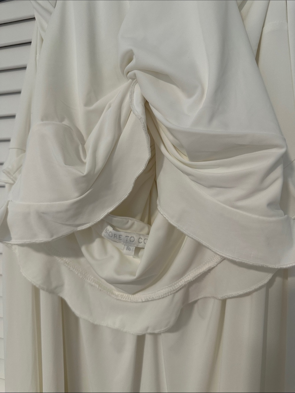 Noelle Maxi Skirt Set in White - Picture 9 of 10